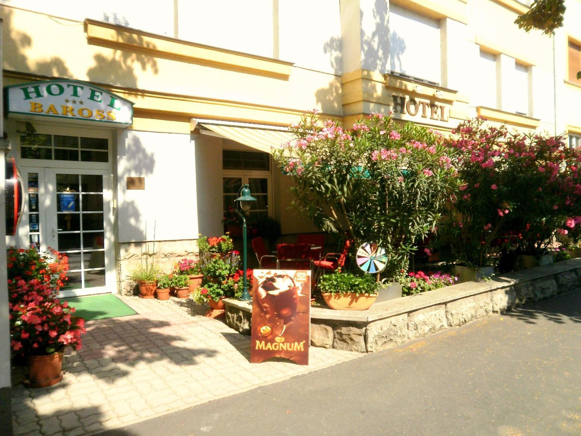 Hotel Baross Gyor Exterior photo